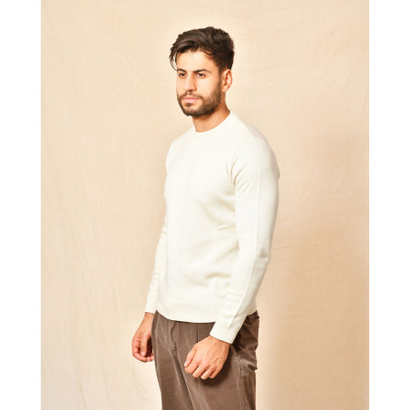 Pull col rond crème Outfit