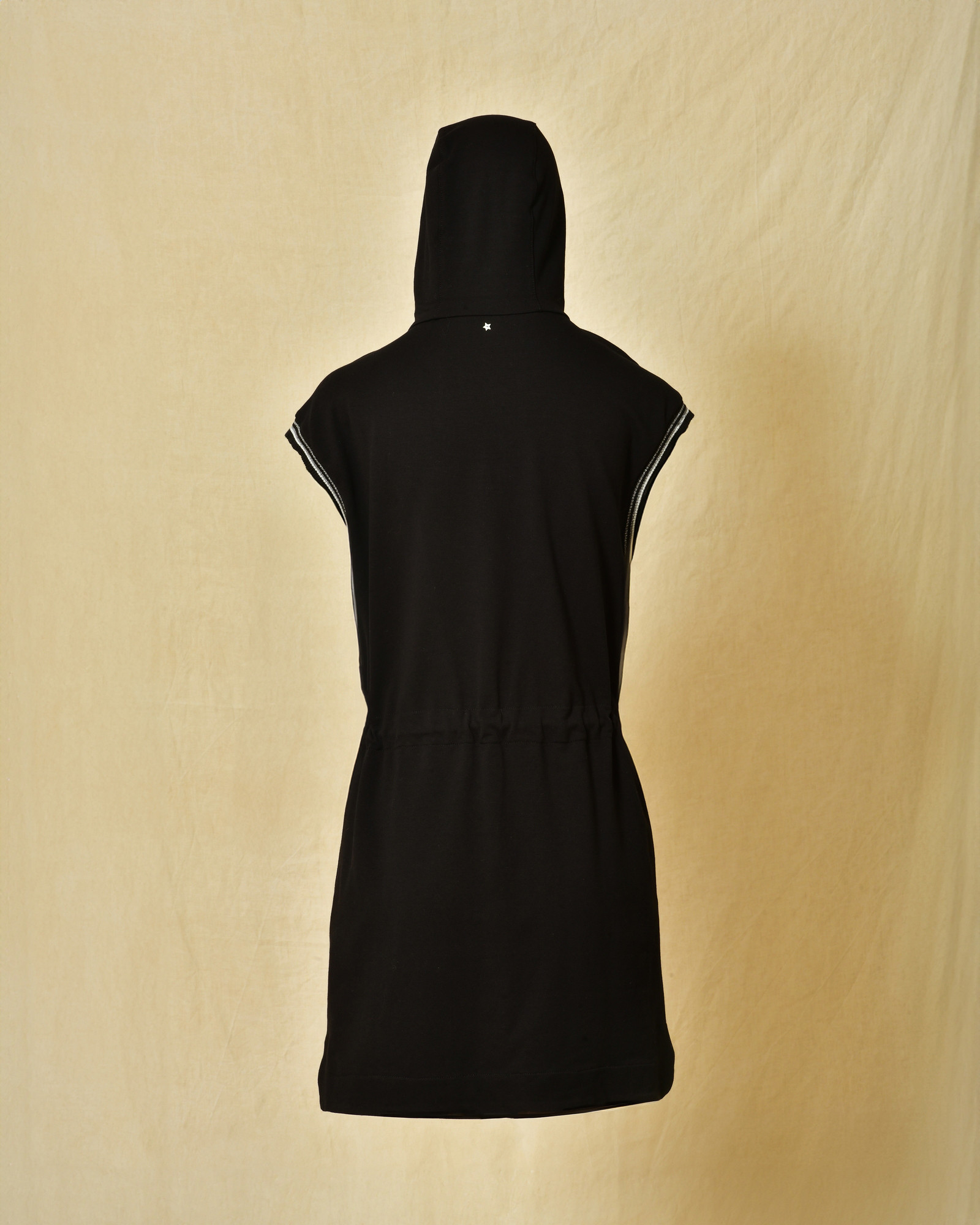 Robe  en coton noir sans manches Lorena Antoniazzi