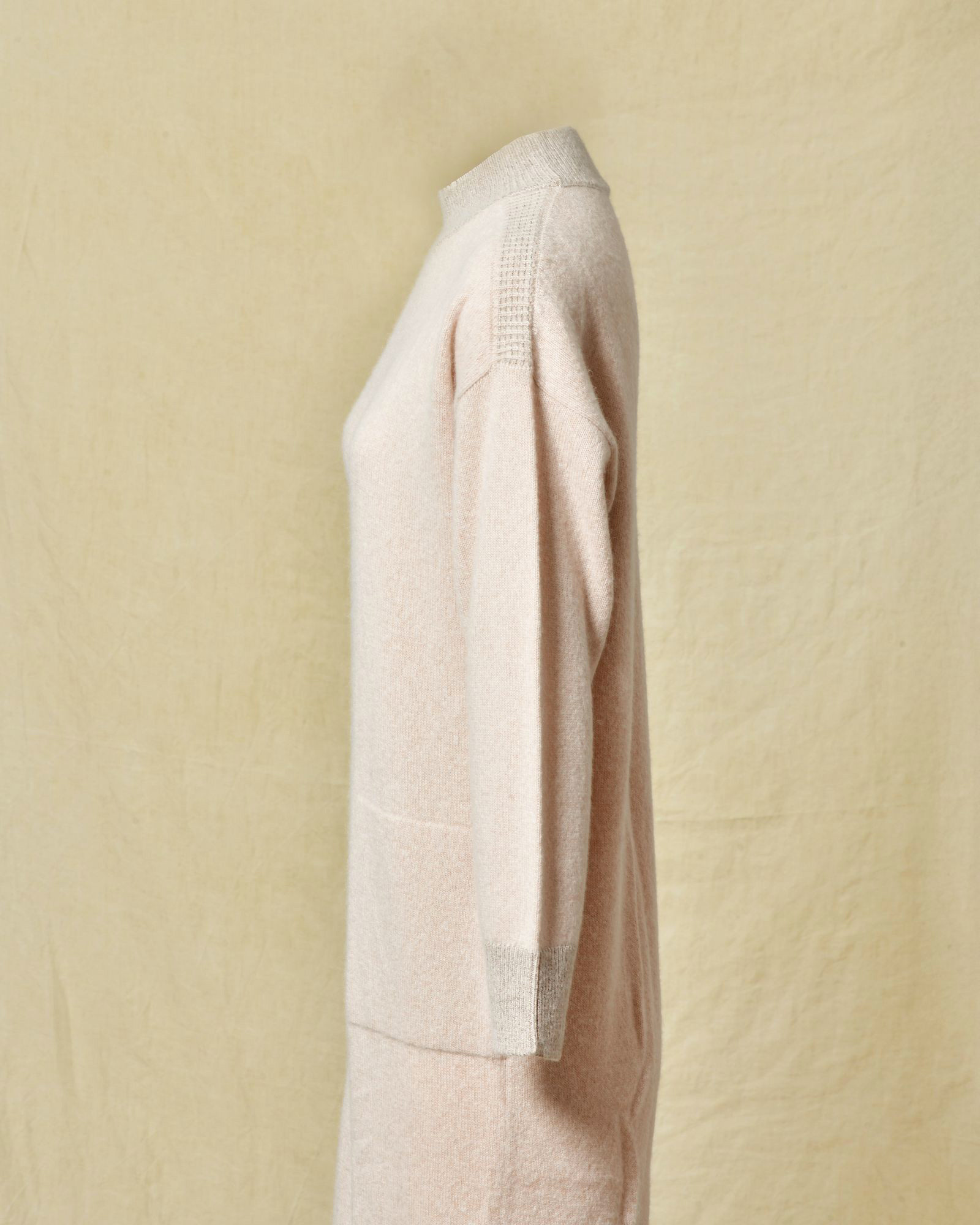 Robe en Laine, soie et cachemire beige Peserico