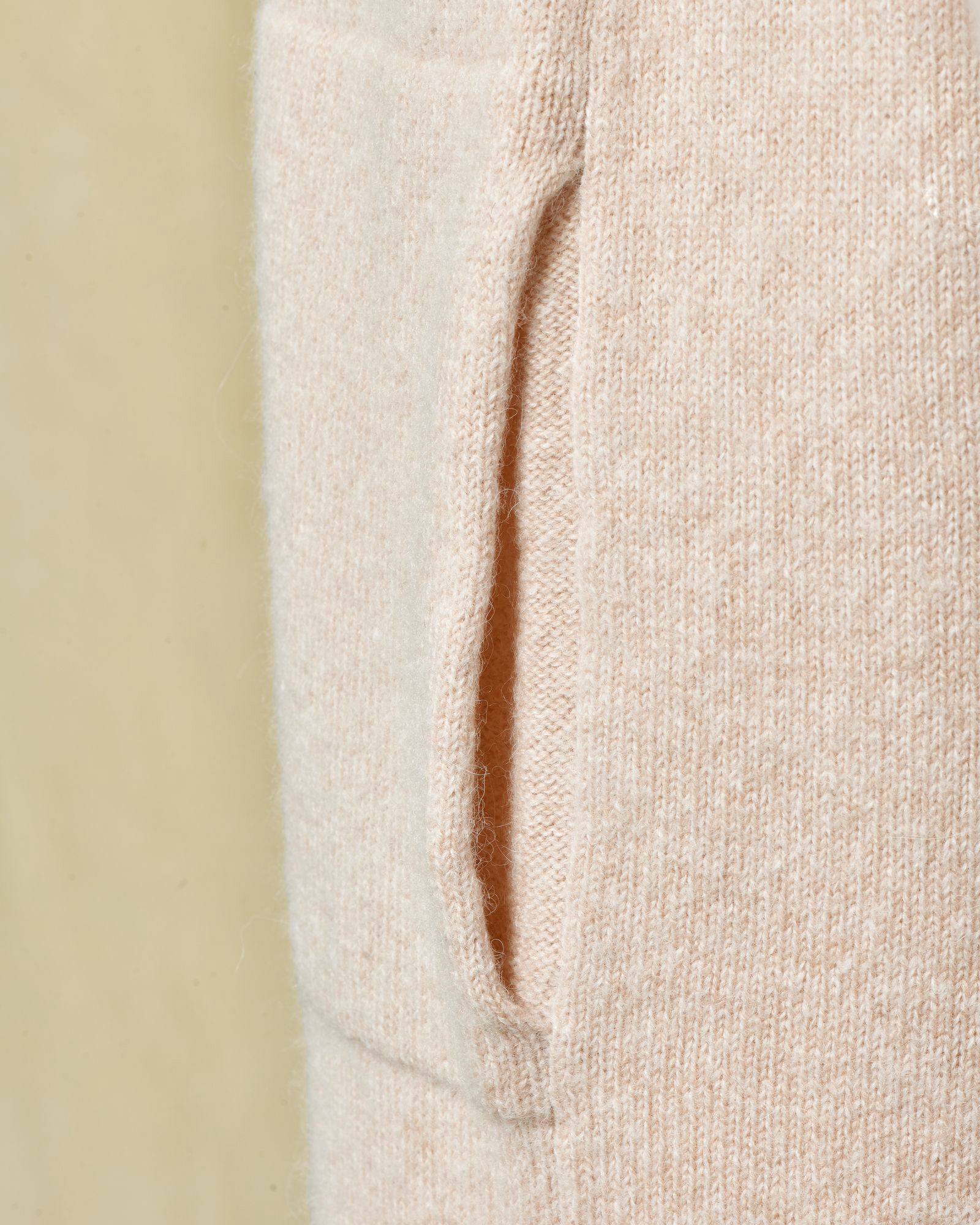 Robe en Laine, soie et cachemire beige Peserico