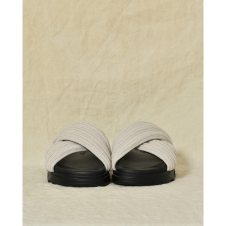 Mules en cuir et laine beige Fabiana Filippi