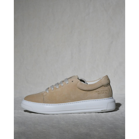 Baskets en daim beige National Standard