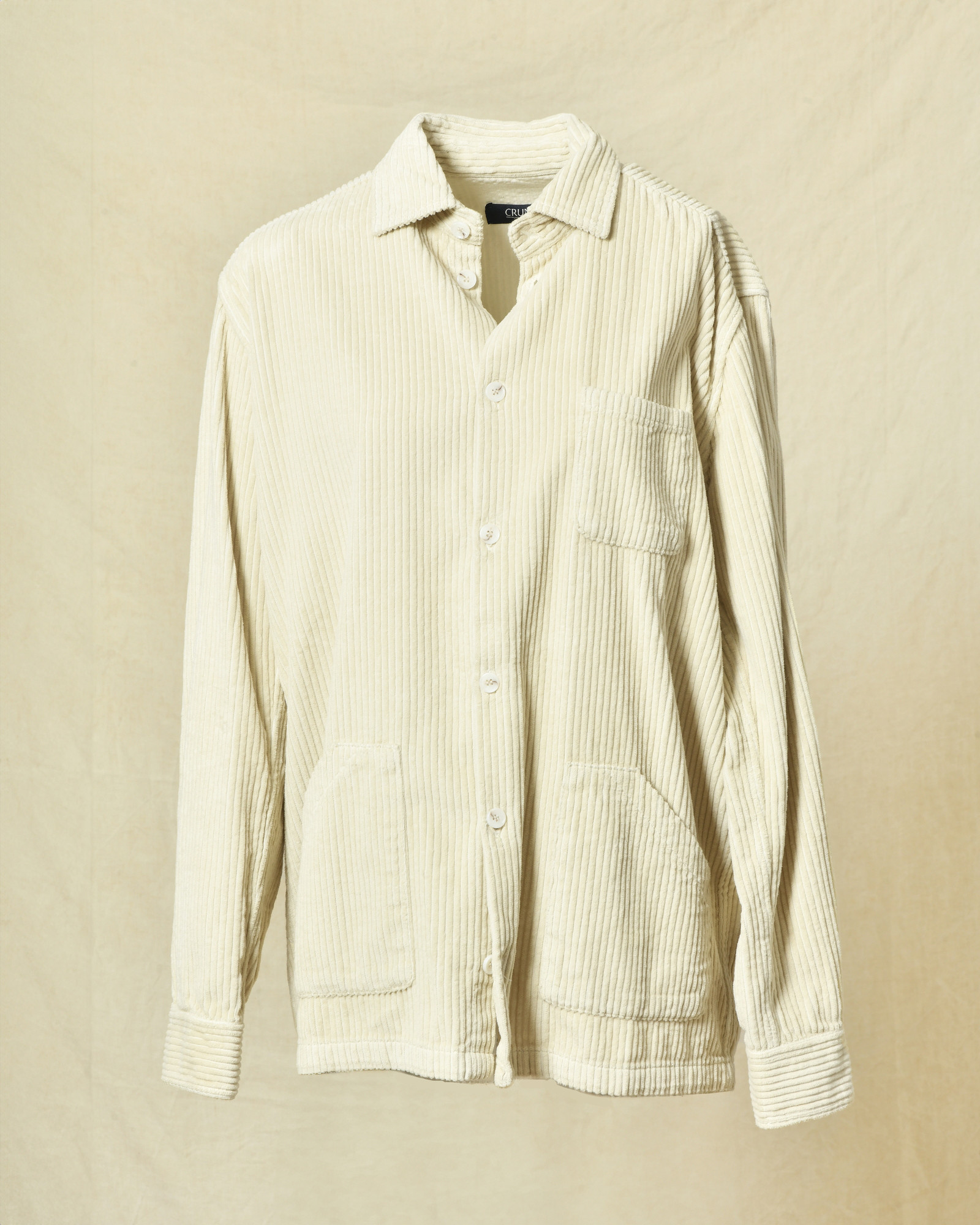 Chemise en velours côtelé ecru Cruna