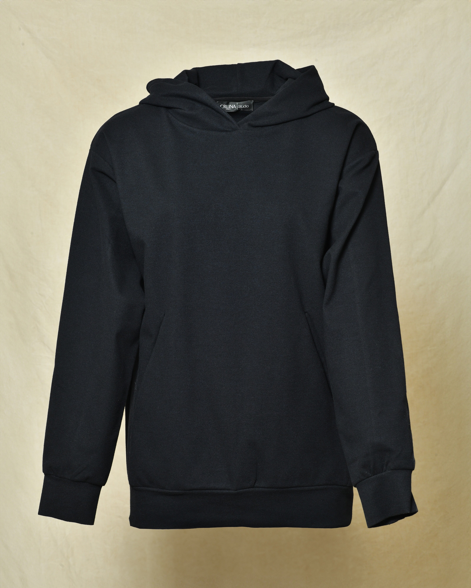 Sweat à capuche noir Cruna