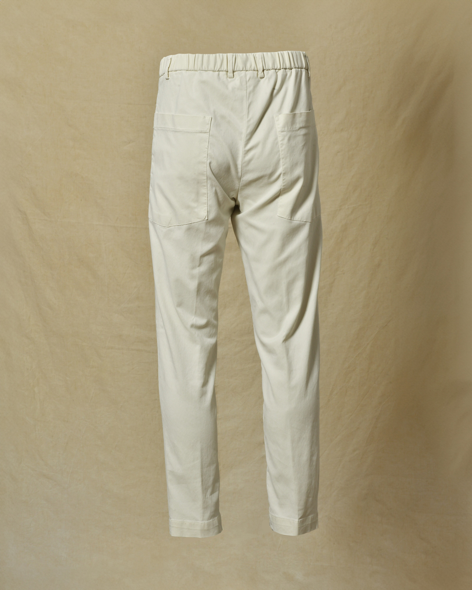 Pantalon régular ecru Outfit