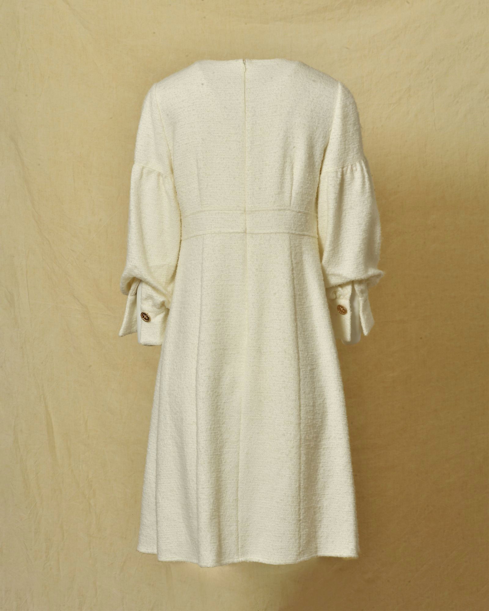 Robe en laine écru à noeud Edward Achour