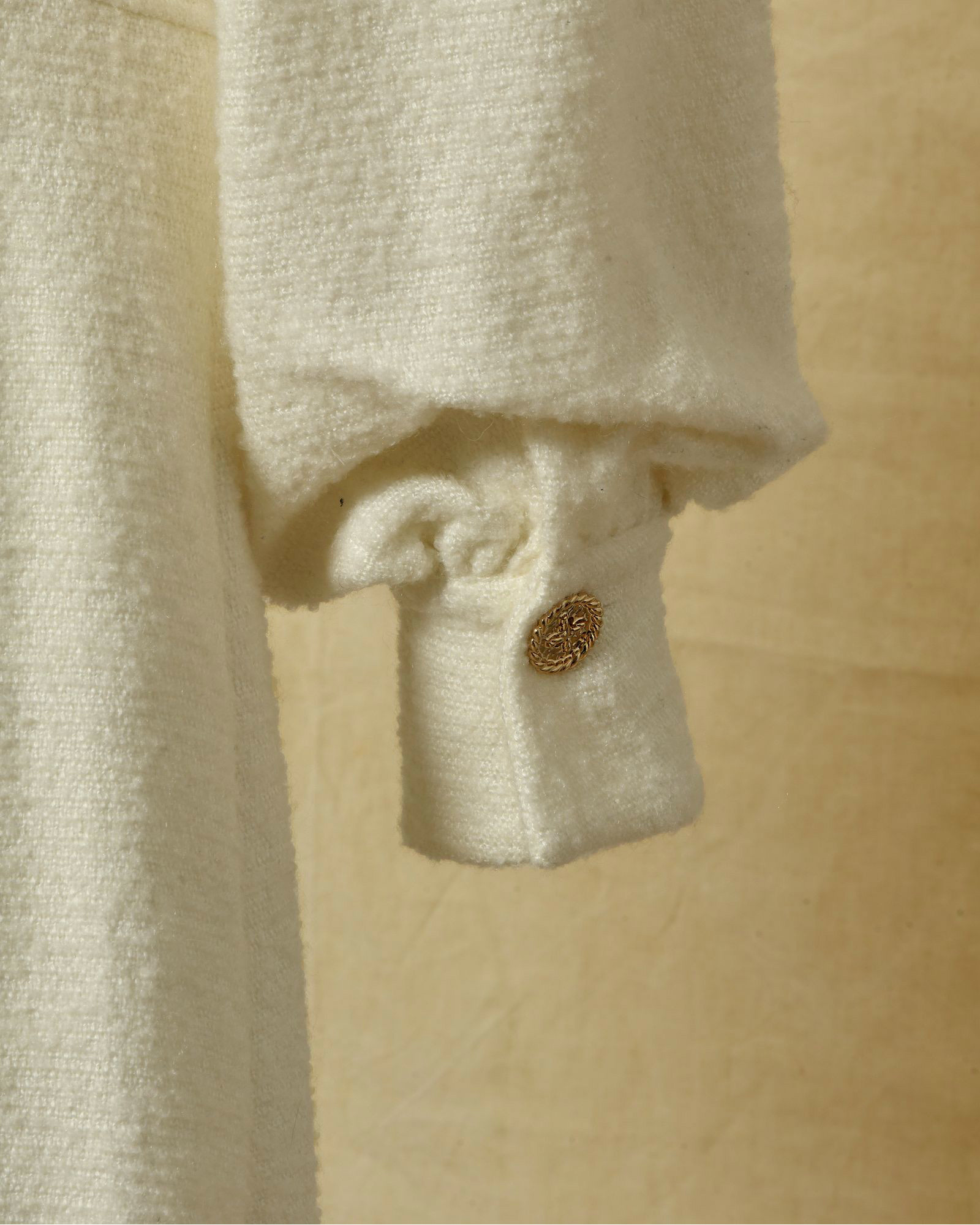 Robe en laine écru à noeud Edward Achour