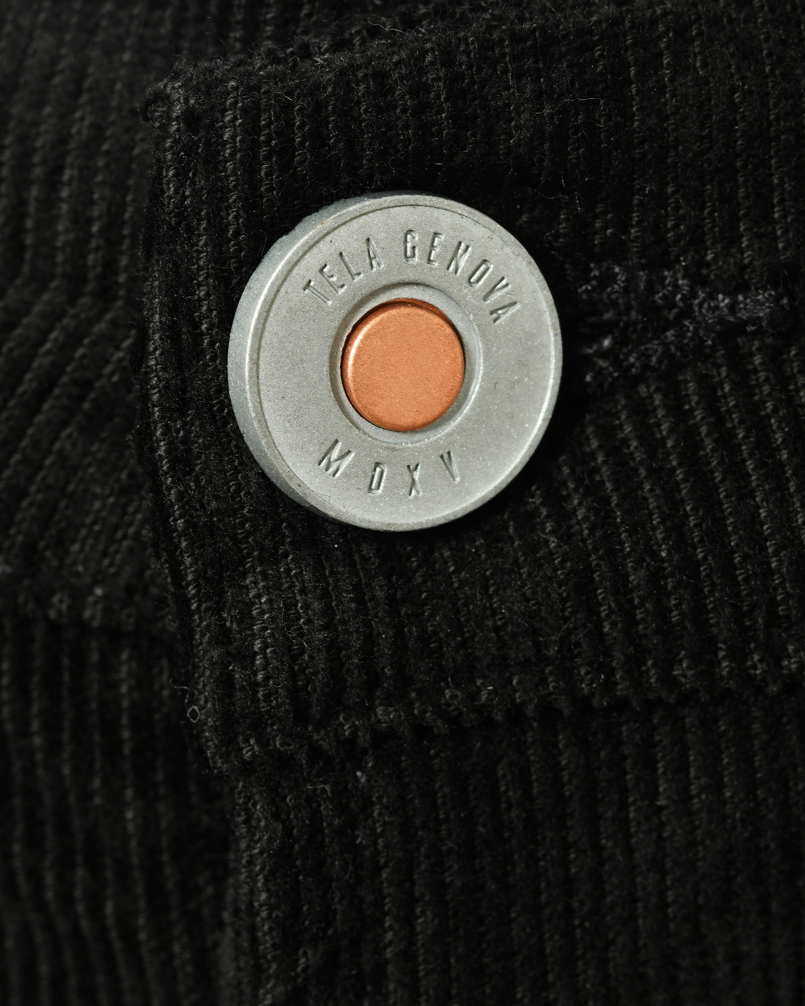 Pantalon en velours côtelé noir Tela Genova