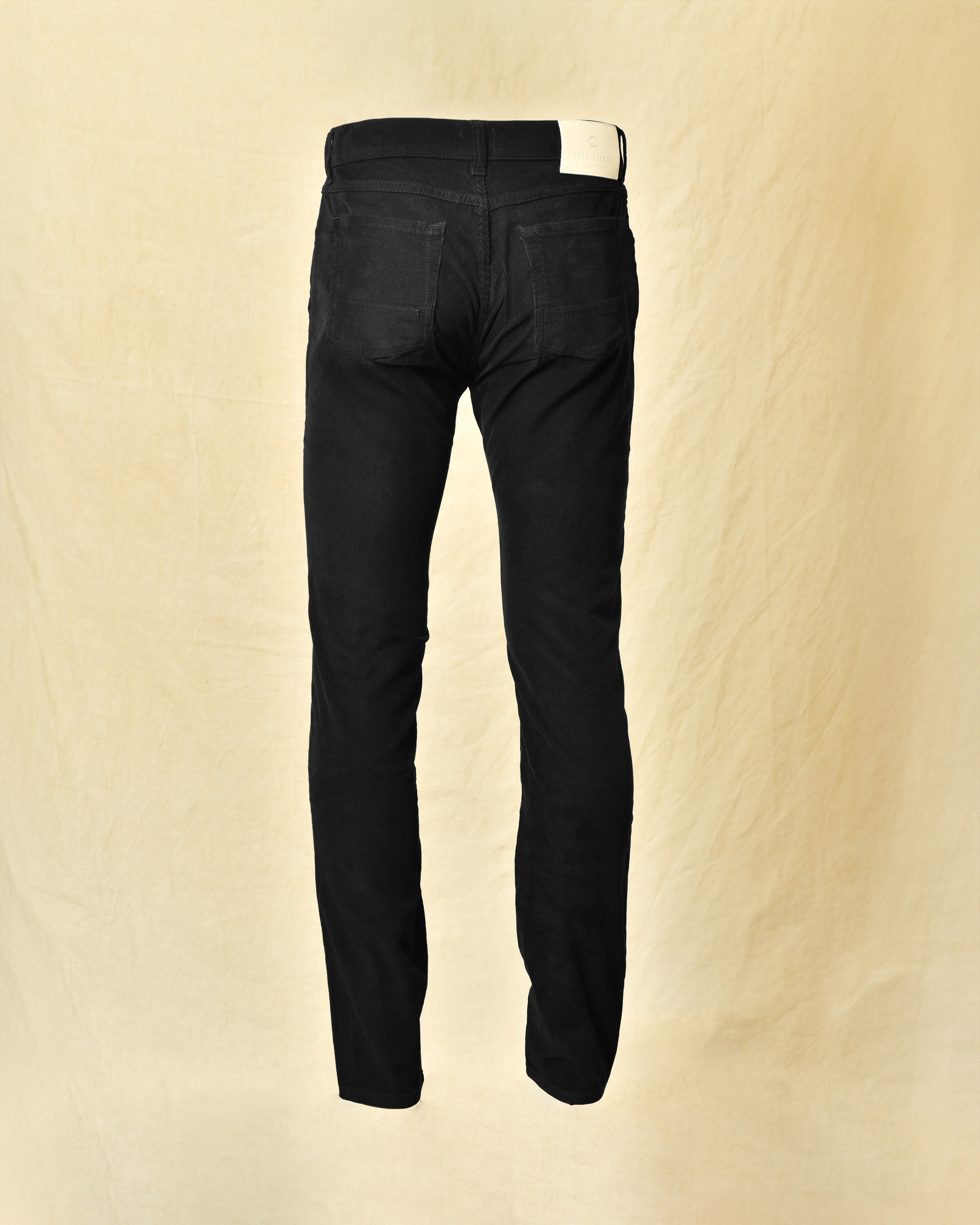 Pantalon en velours côtelé noir Tela Genova