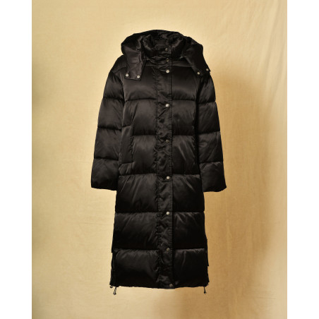 Longue doudoune noire à capuche Parosh