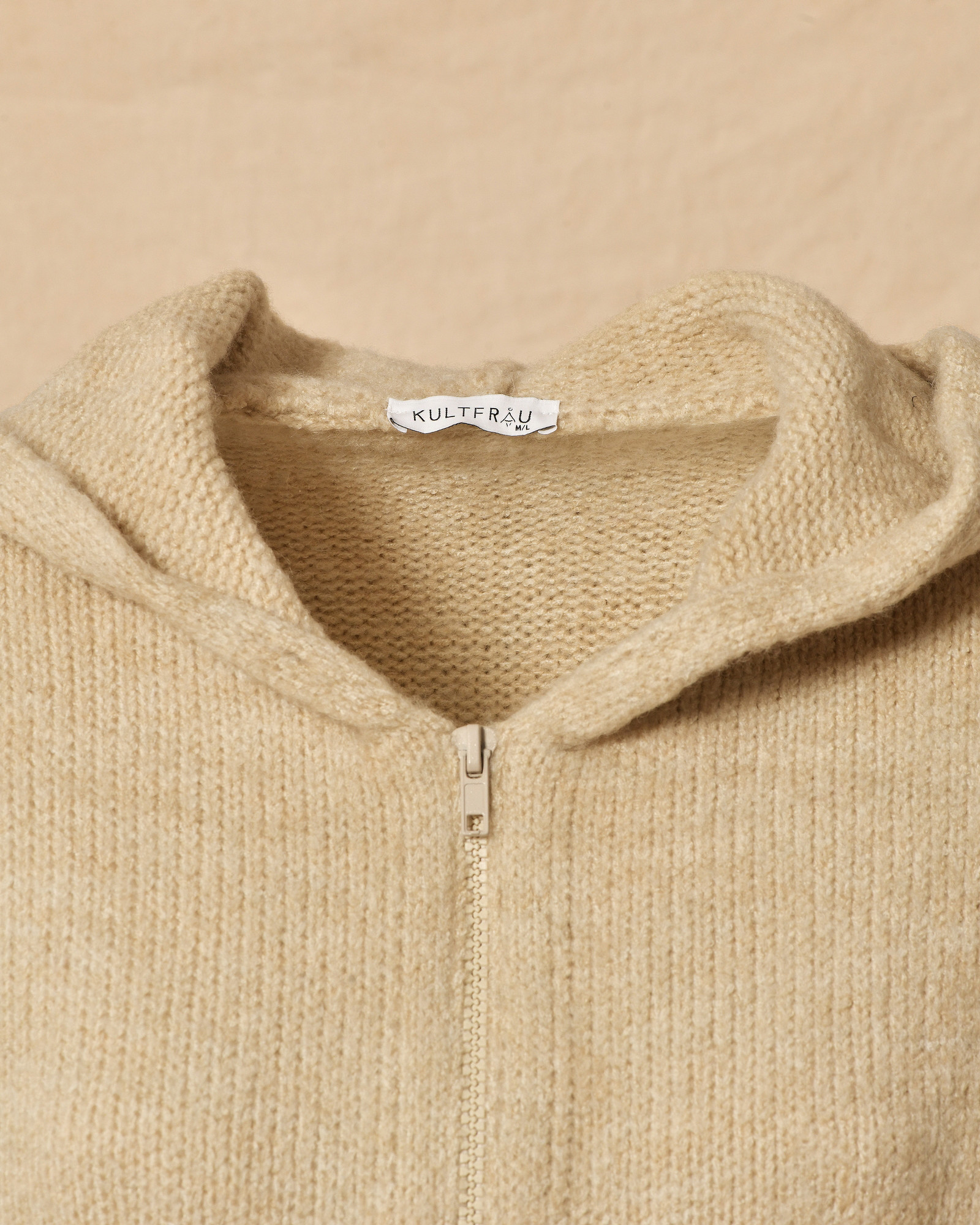 Gilet en maille beige Kultfrau