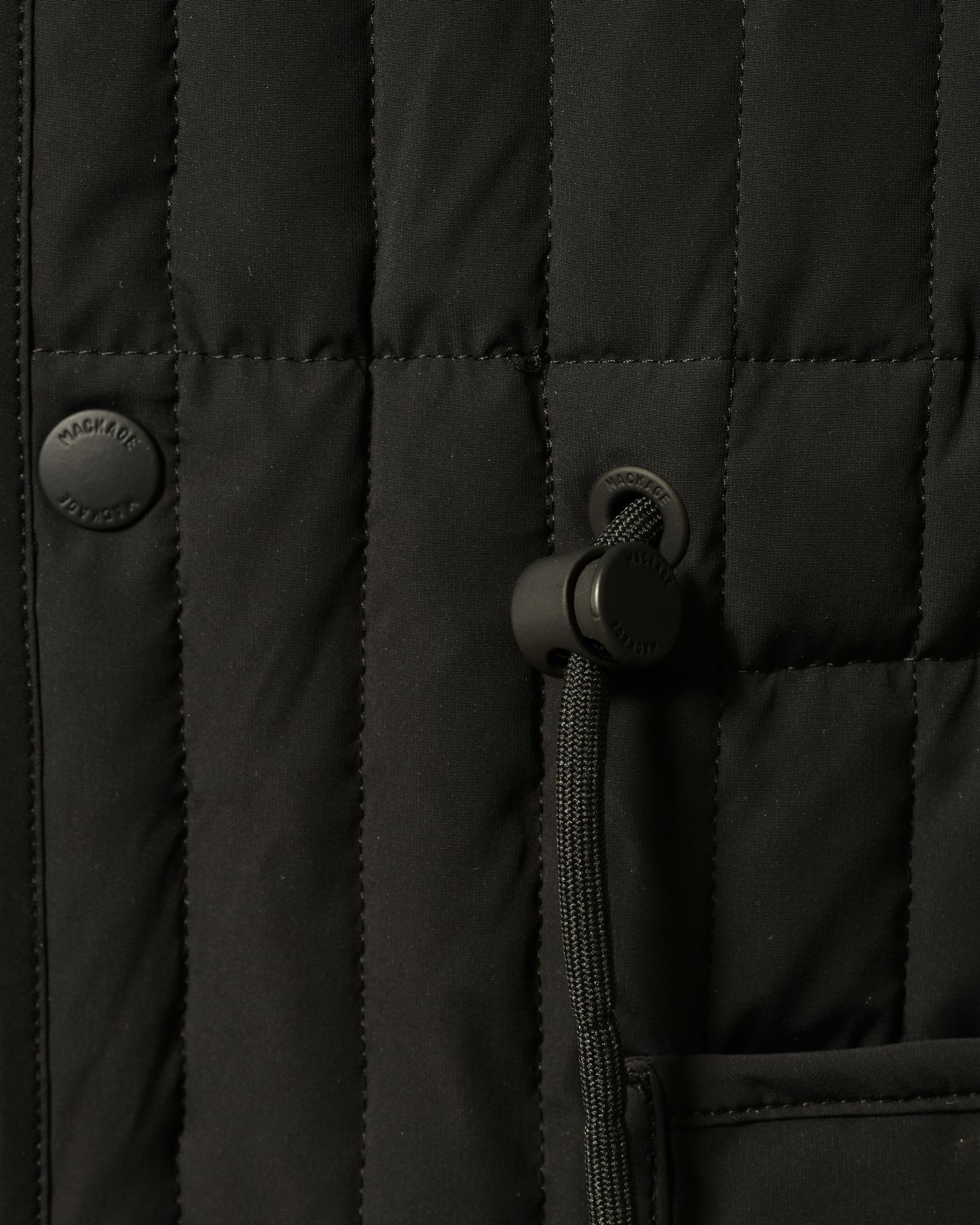 Manteau matelassé à capuche noir Mackage