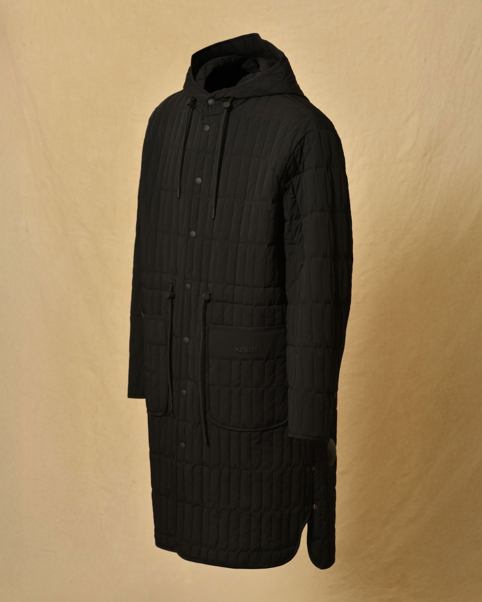 Manteau matelassé à capuche noir Mackage