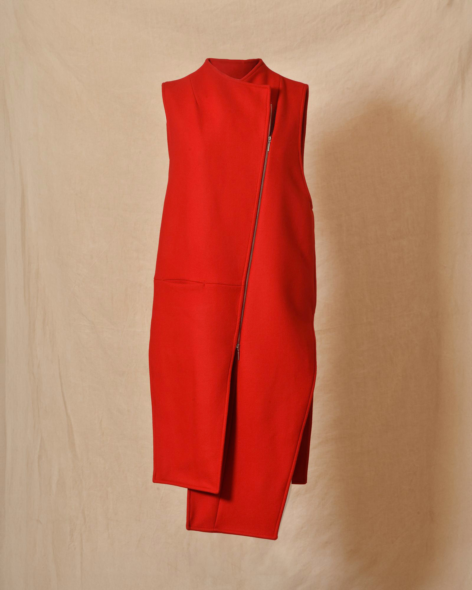 Gilet long rouge à fermeture zippée asymétrique Malloni