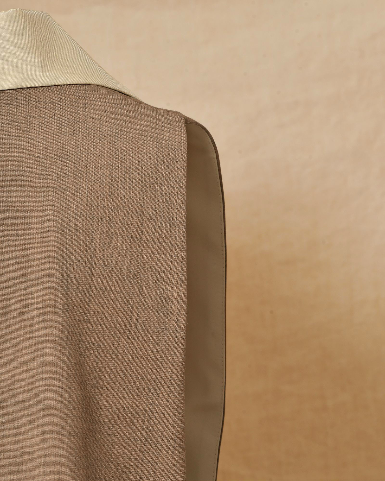 Veste tailleur sans manches beige à col contrastant Malloni