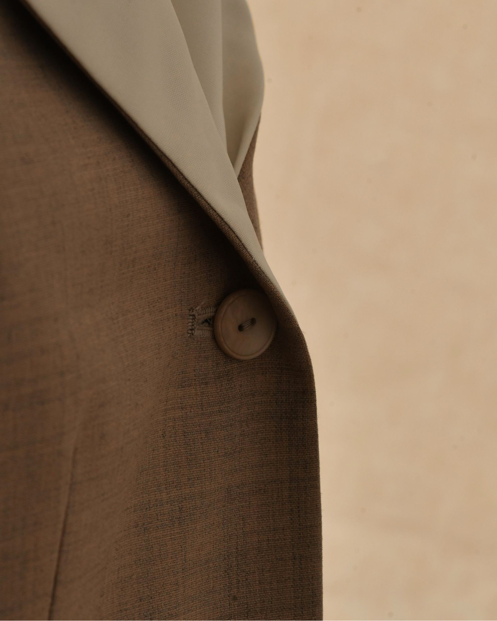 Veste tailleur sans manches beige à col contrastant Malloni