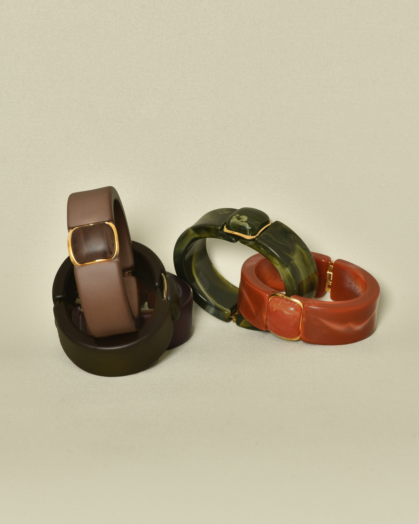 Bracelet jonc violet à fermeture magnétique Ka