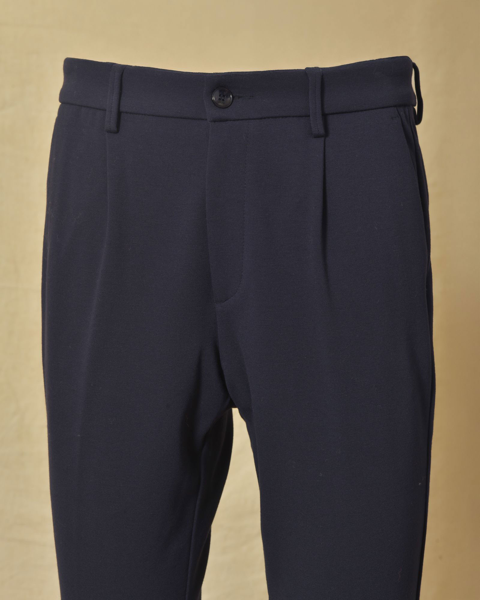 Pantalon bleu marine Cruna