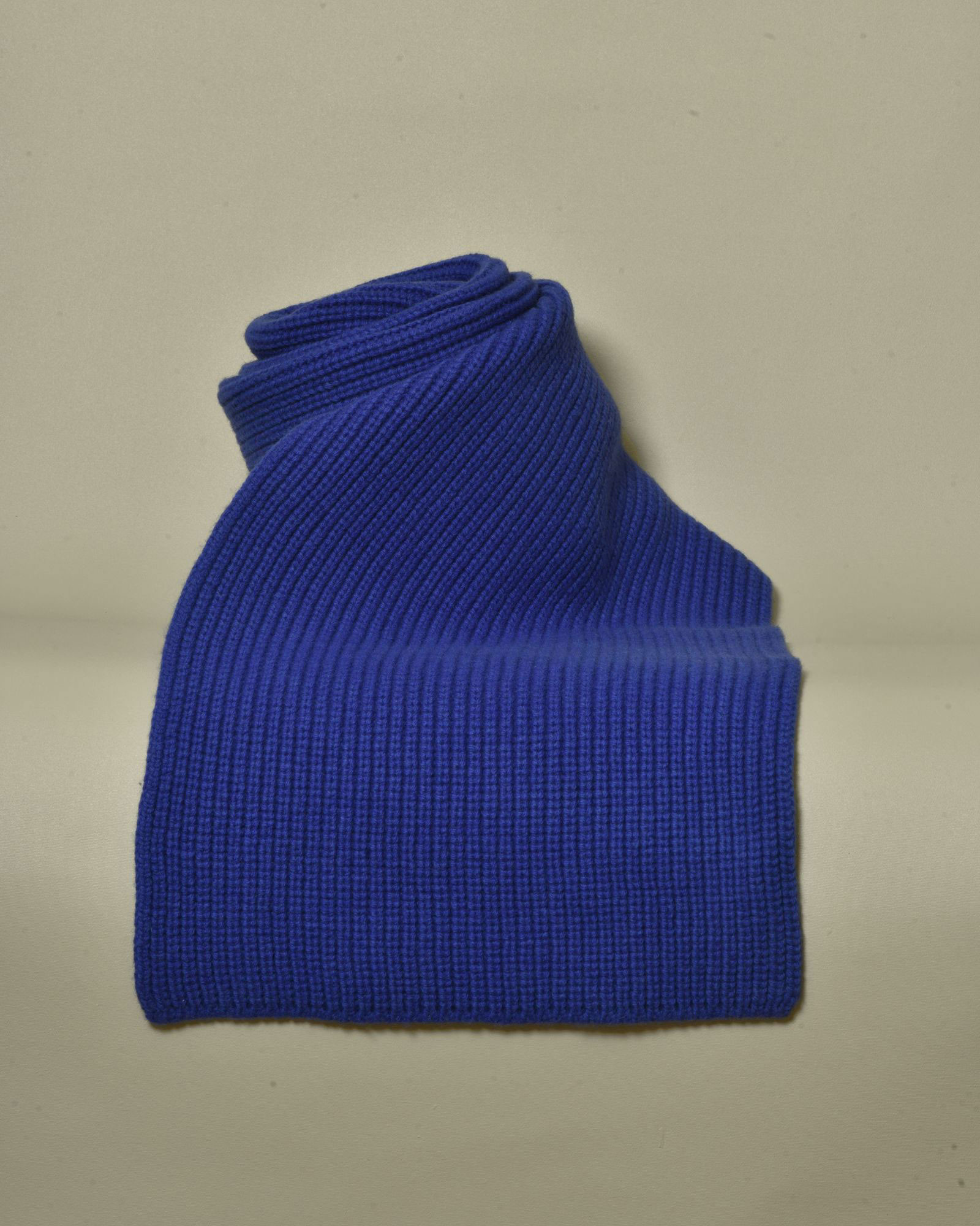 Echarpe en laine bleu Cruna