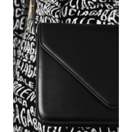 Sac en cuir lisse à rabat enveloppe Liviana Conti