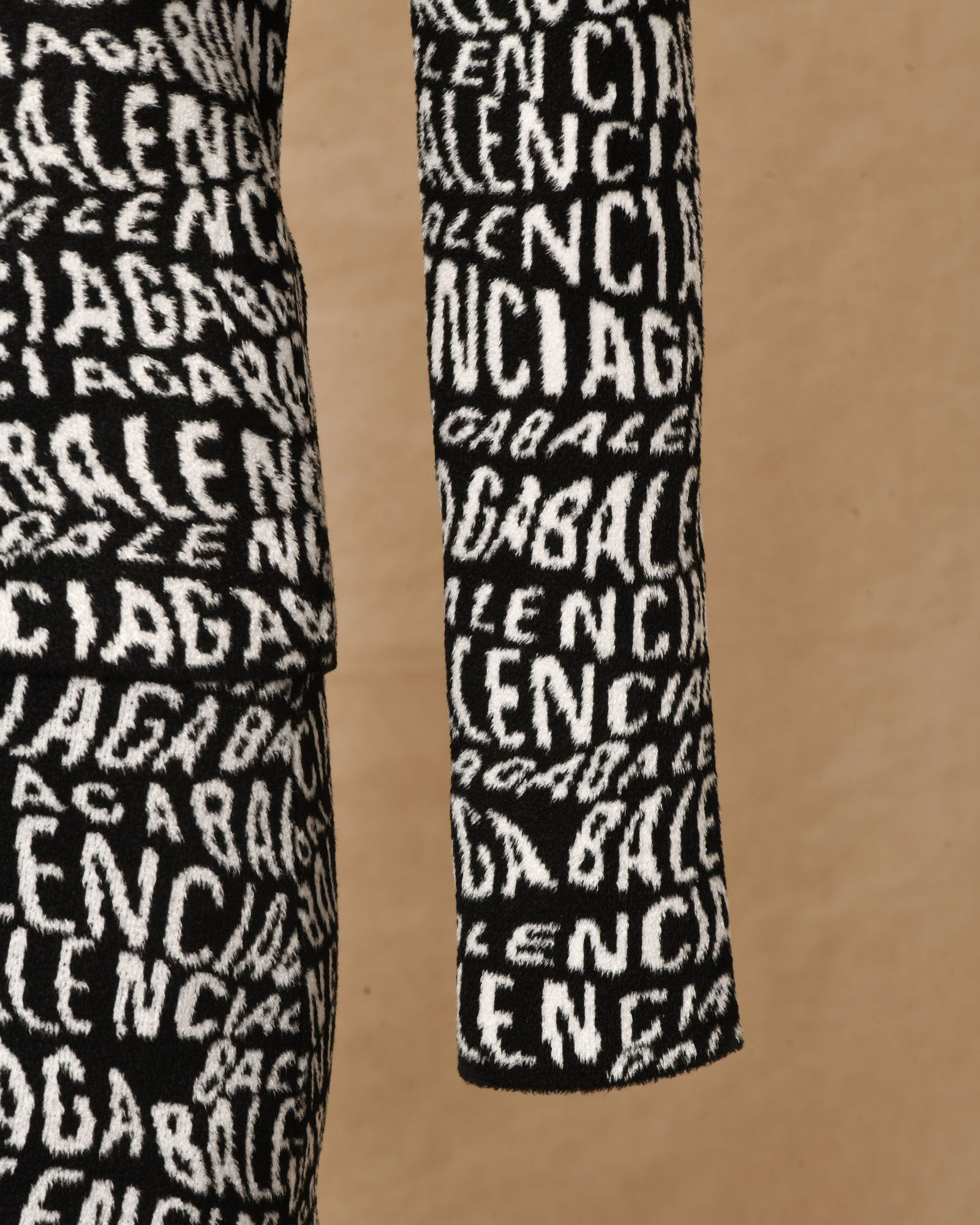 Pull en maille noir à logo Balenciaga