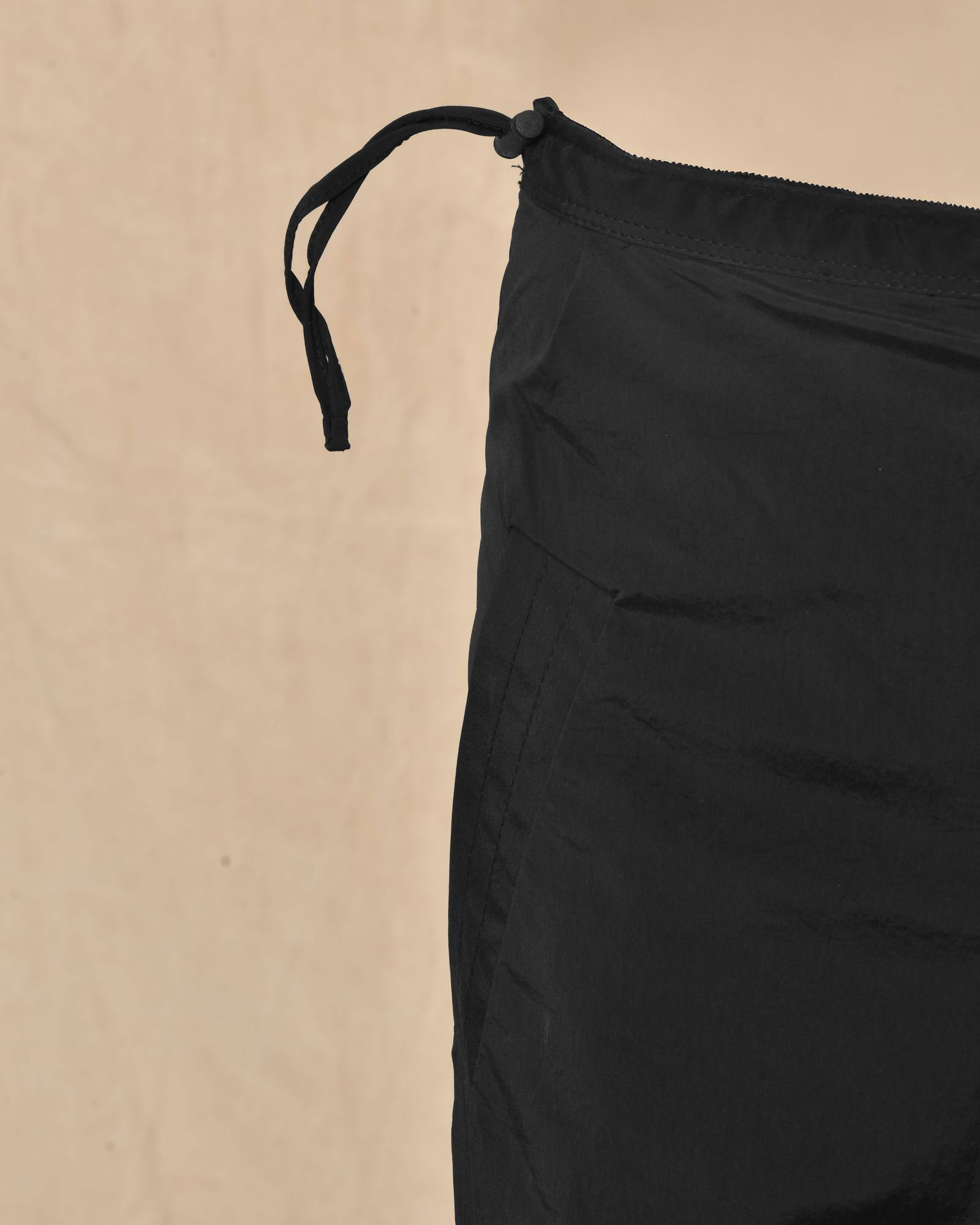 Pantalon en tissu technique noir Malloni