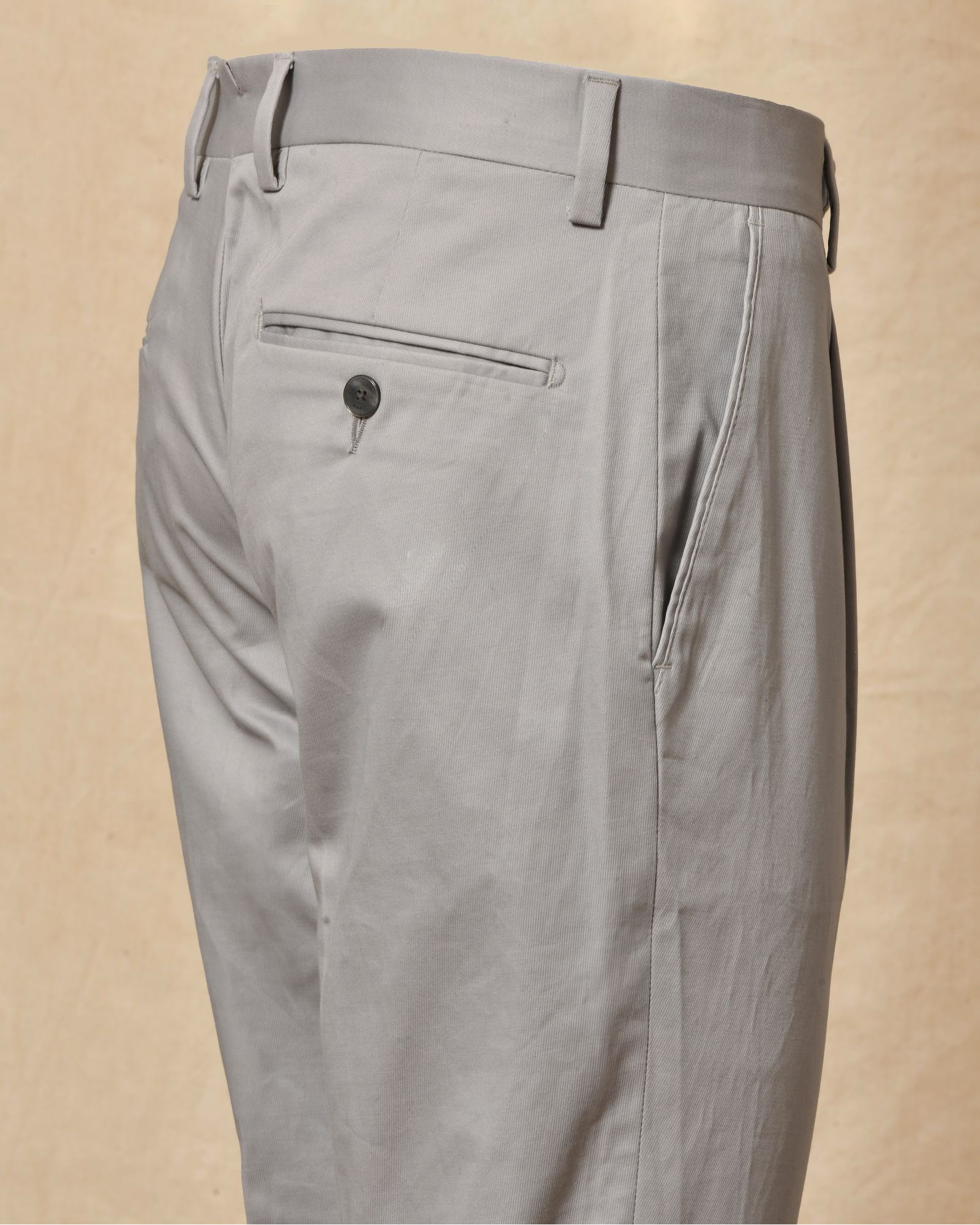 Pantalon gris clair avec pinces à l'avant Rodrigo