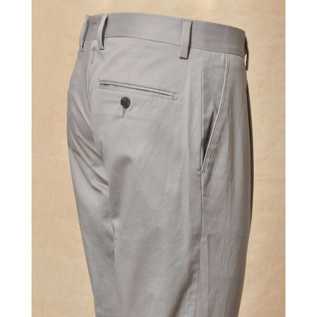 Pantalon gris clair avec pinces à l'avant Rodrigo