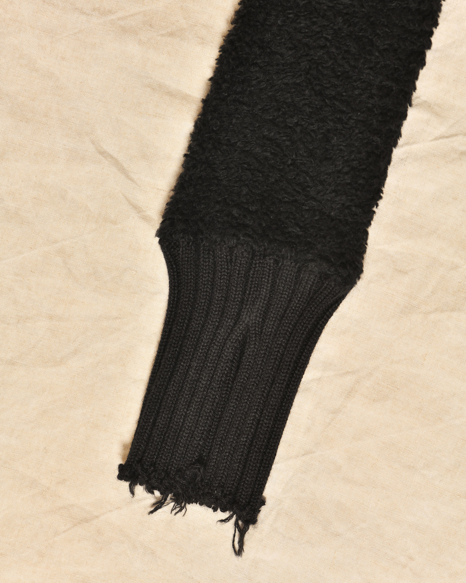 Pull long en laine noir Lost & Found