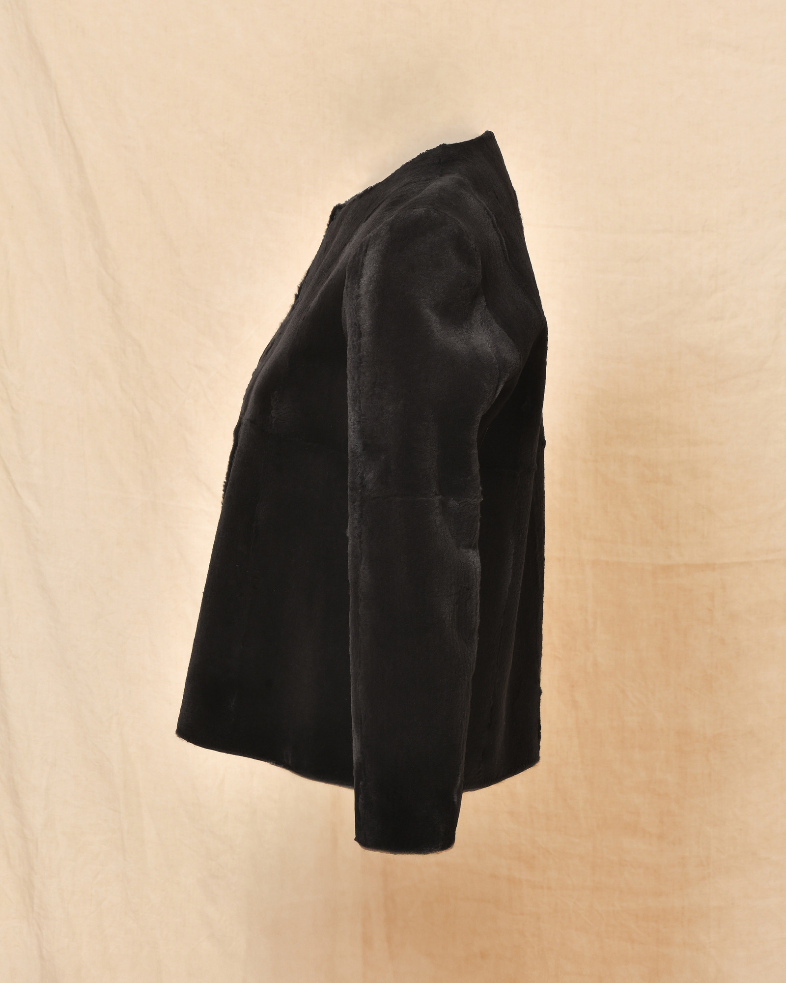 Veste en peau lainée noire Biancalani