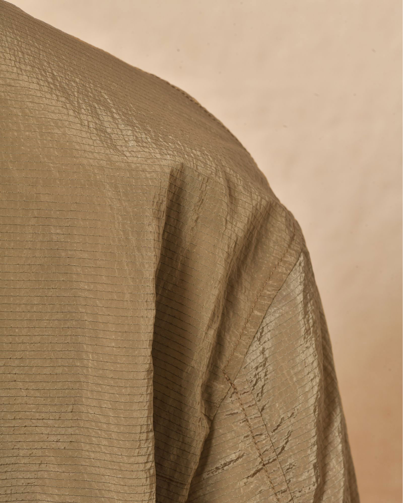 Blouson irisé taupe à petits carreaux T_Coat