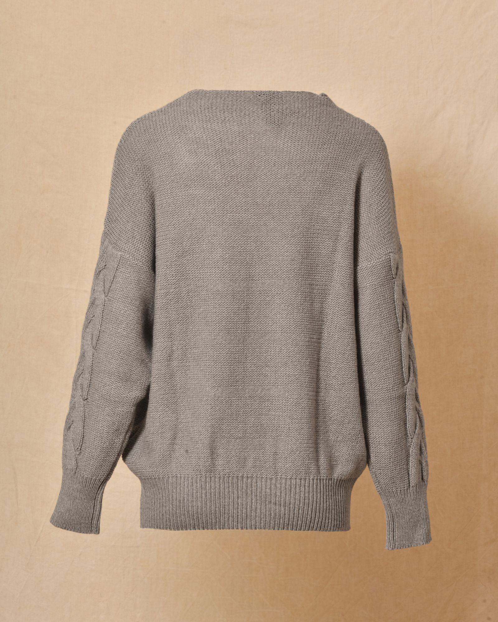 Pull en laine torsadé col V Emma White