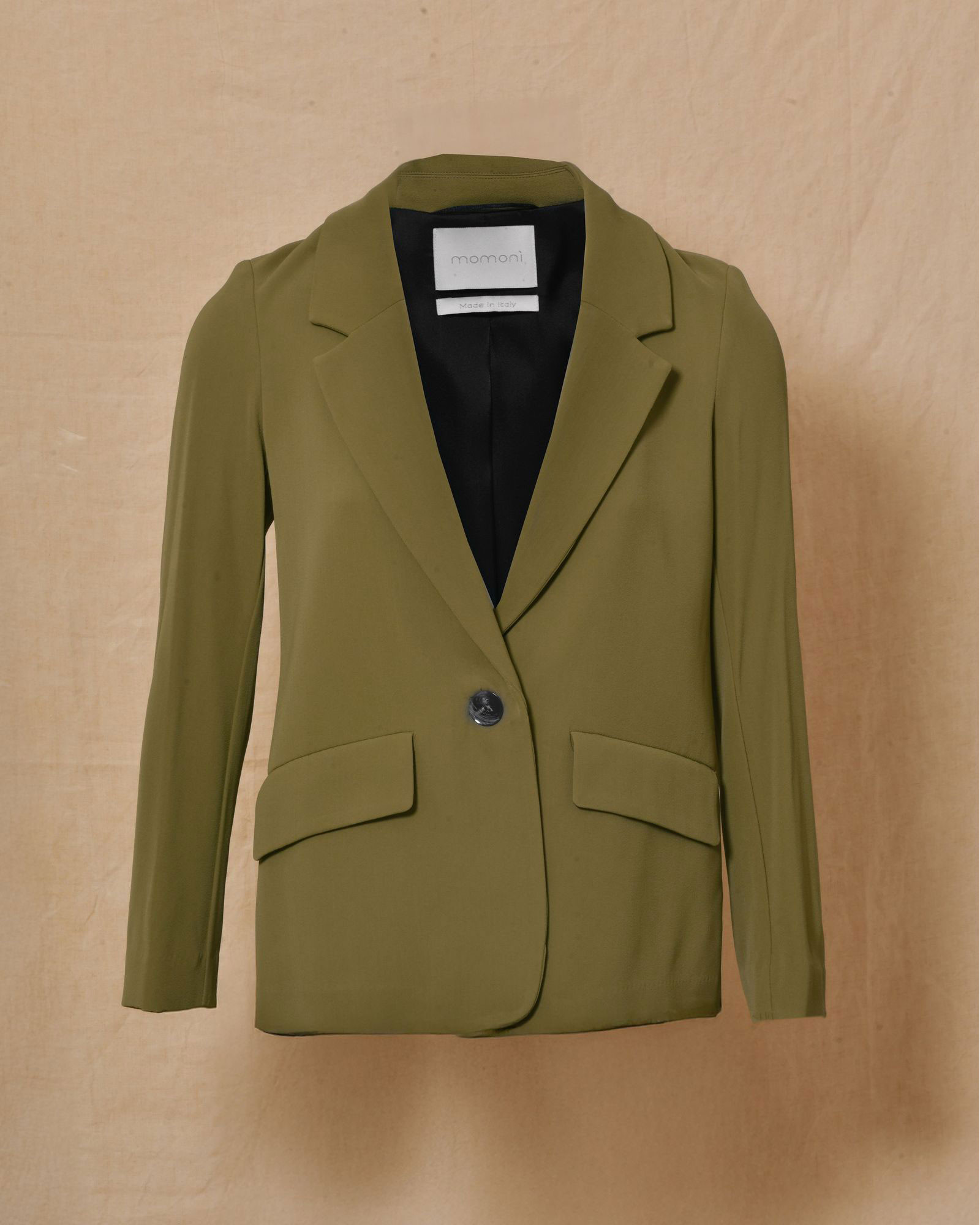Veste cintrée en crêpe kaki Momoni