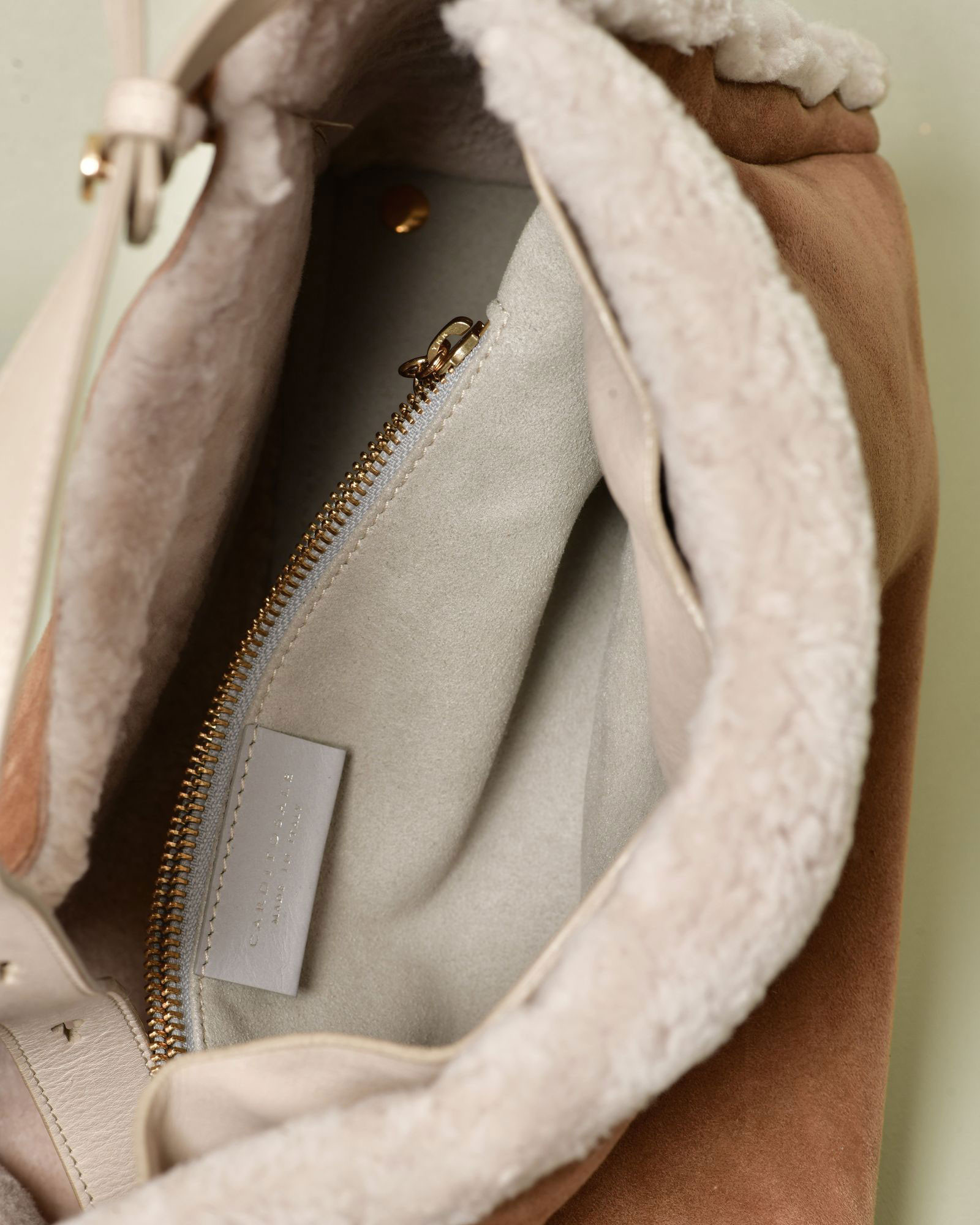 Sac porté épaule en daim camel Carditosale