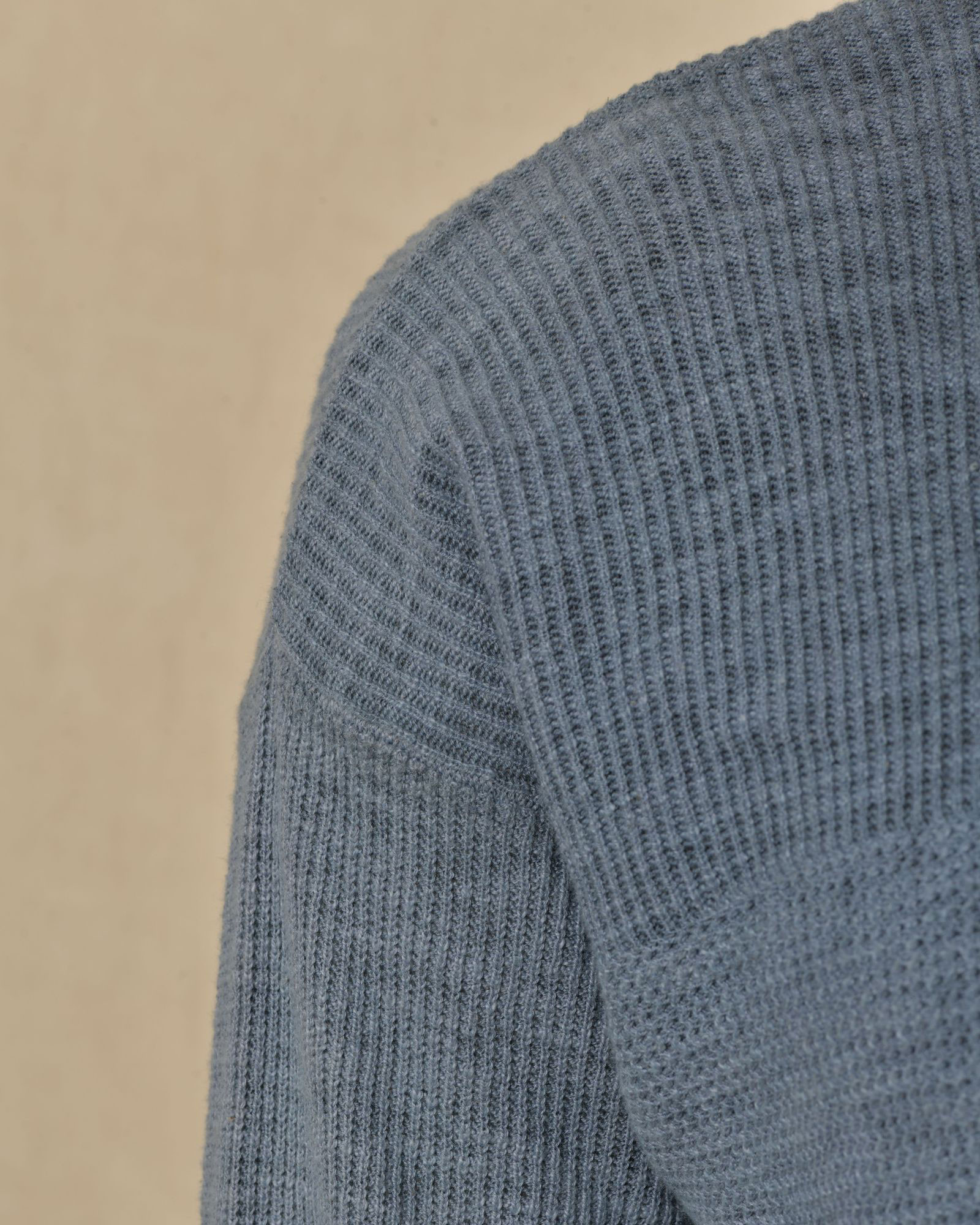 Pull en maille bleu Ixos