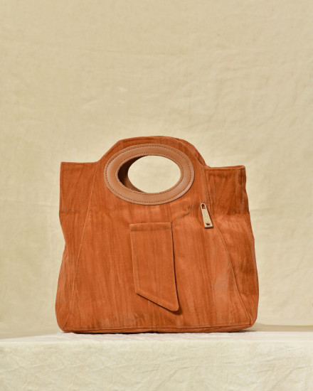 Sac à main terracotta avec poignée sculptée La Milanesa