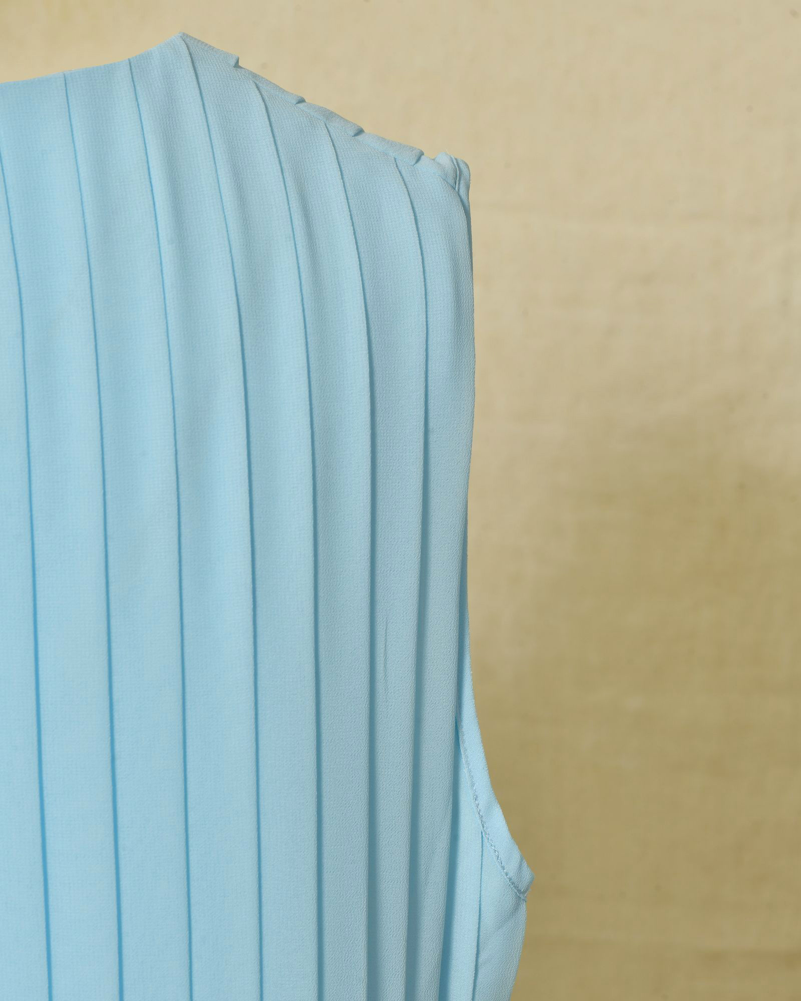 Veste longue bleu ciel plissée à décolleté en V Edward Achour