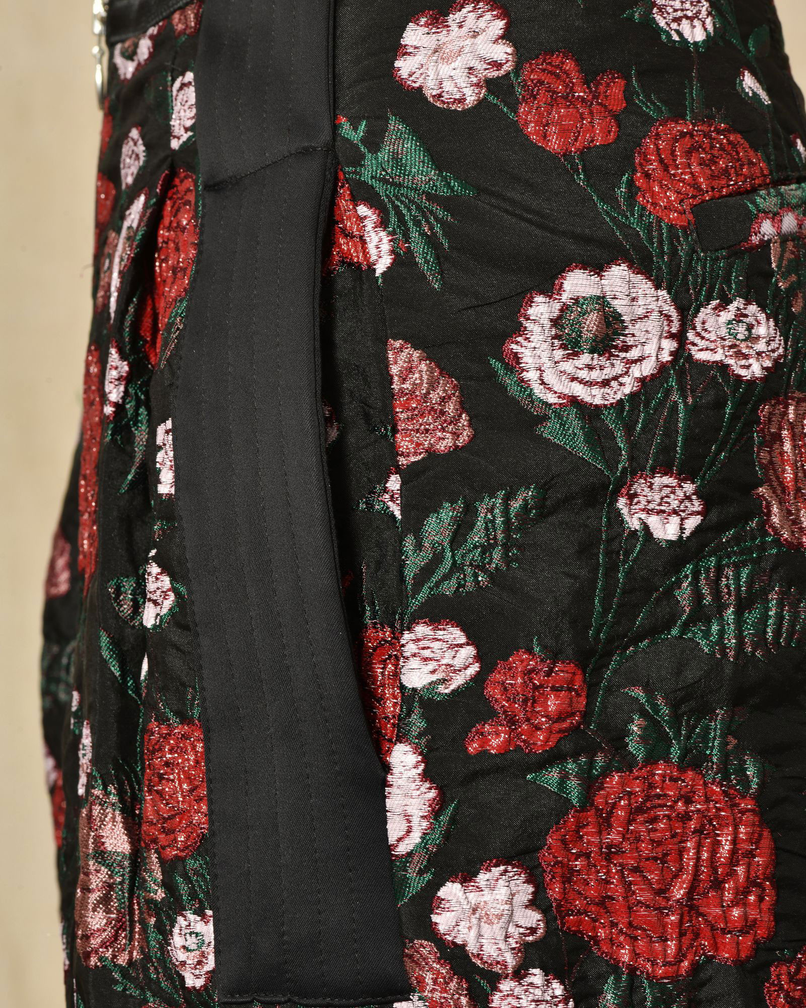 Pantalon noir à imprimé floral rouge Malloni