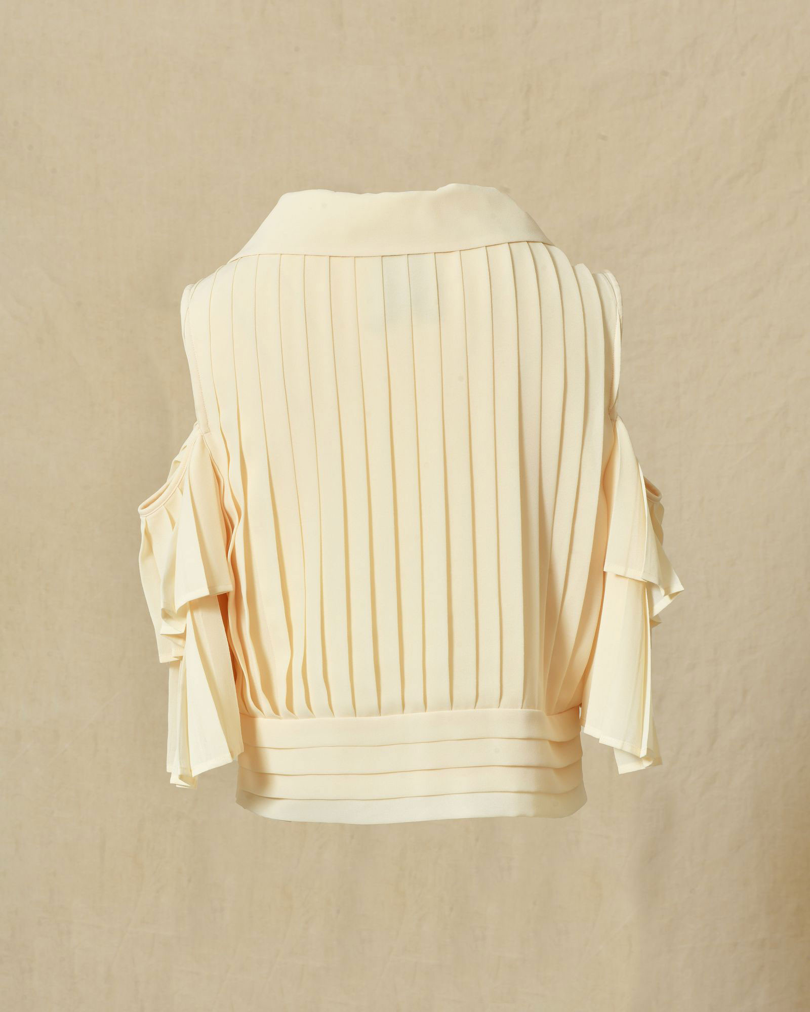 Top à volants et épaules dénudées beige Edward Achour