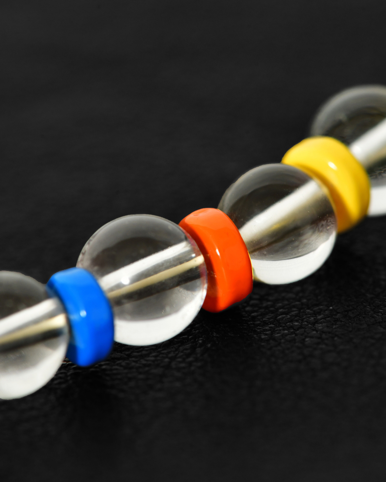 Collier perles transparentes multicolores Eliou