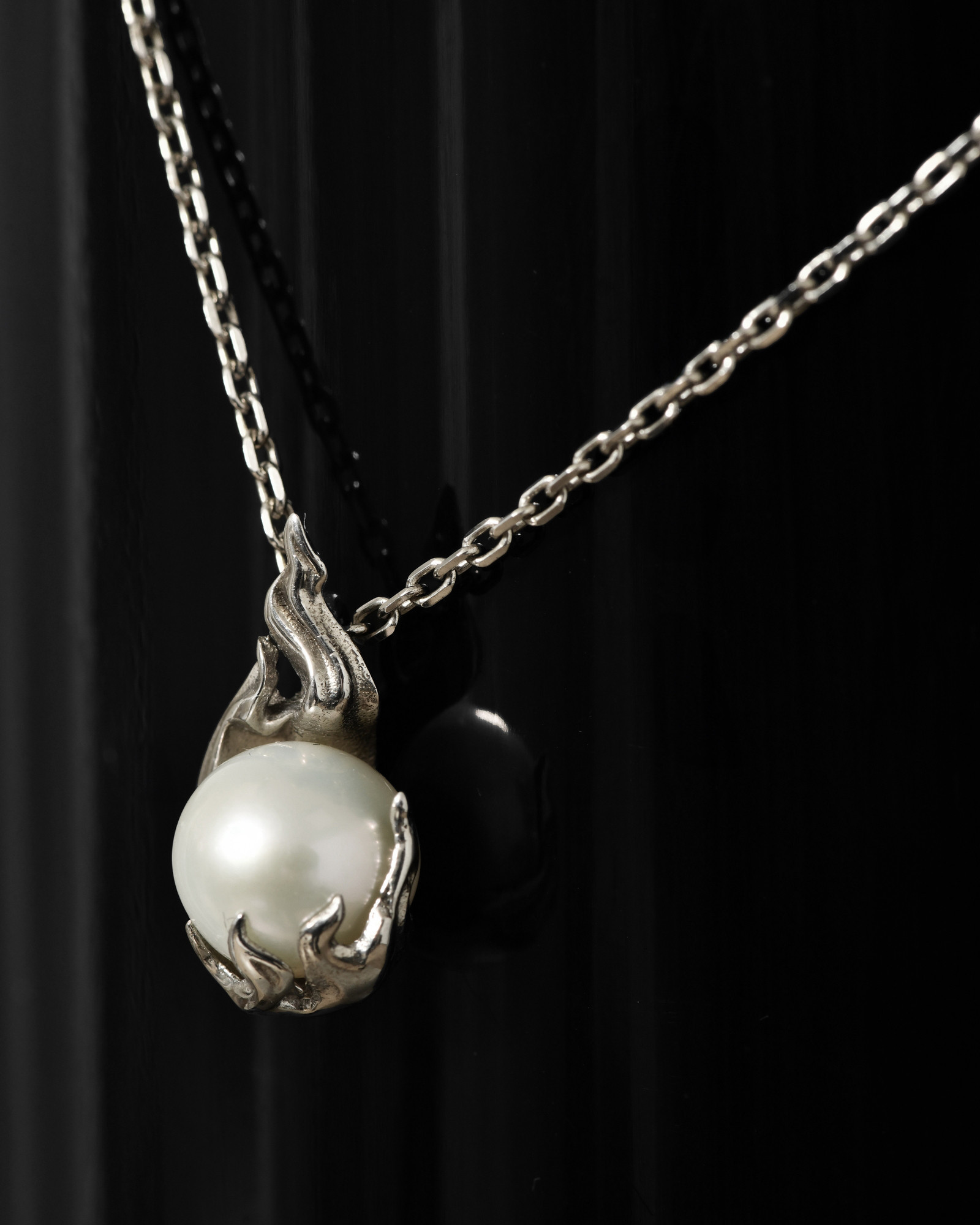 Collier à pendentif perle argenté Alan Crocetti