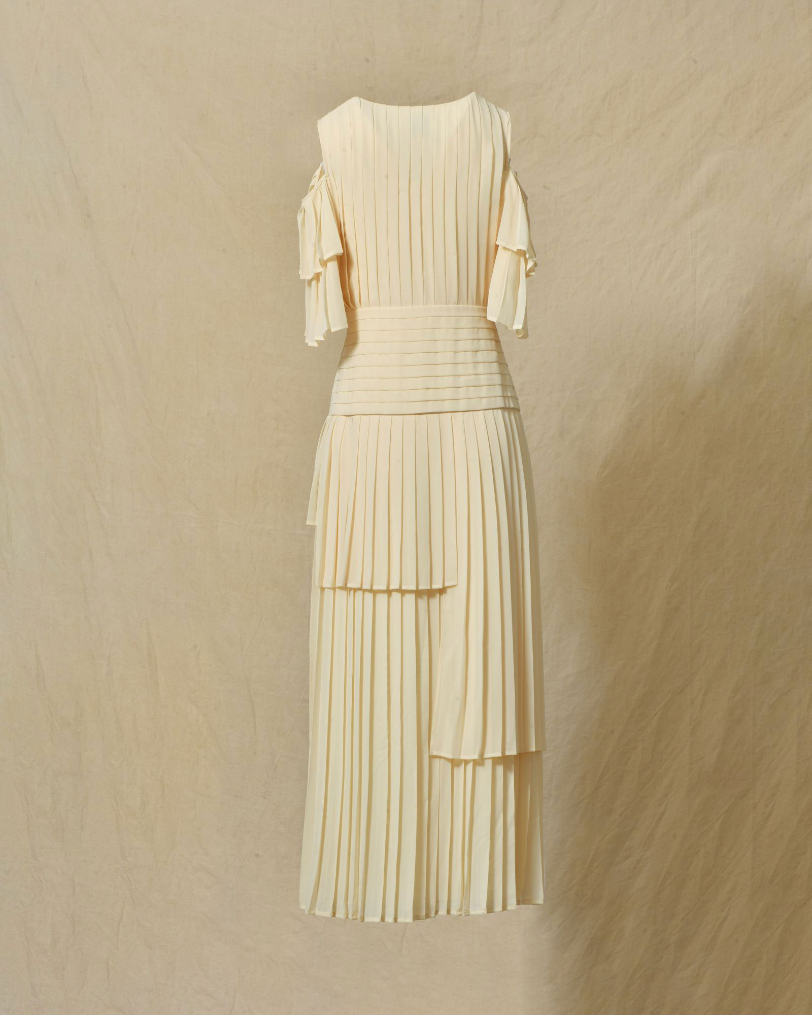 Robe plissée à volants beige Edward Achour