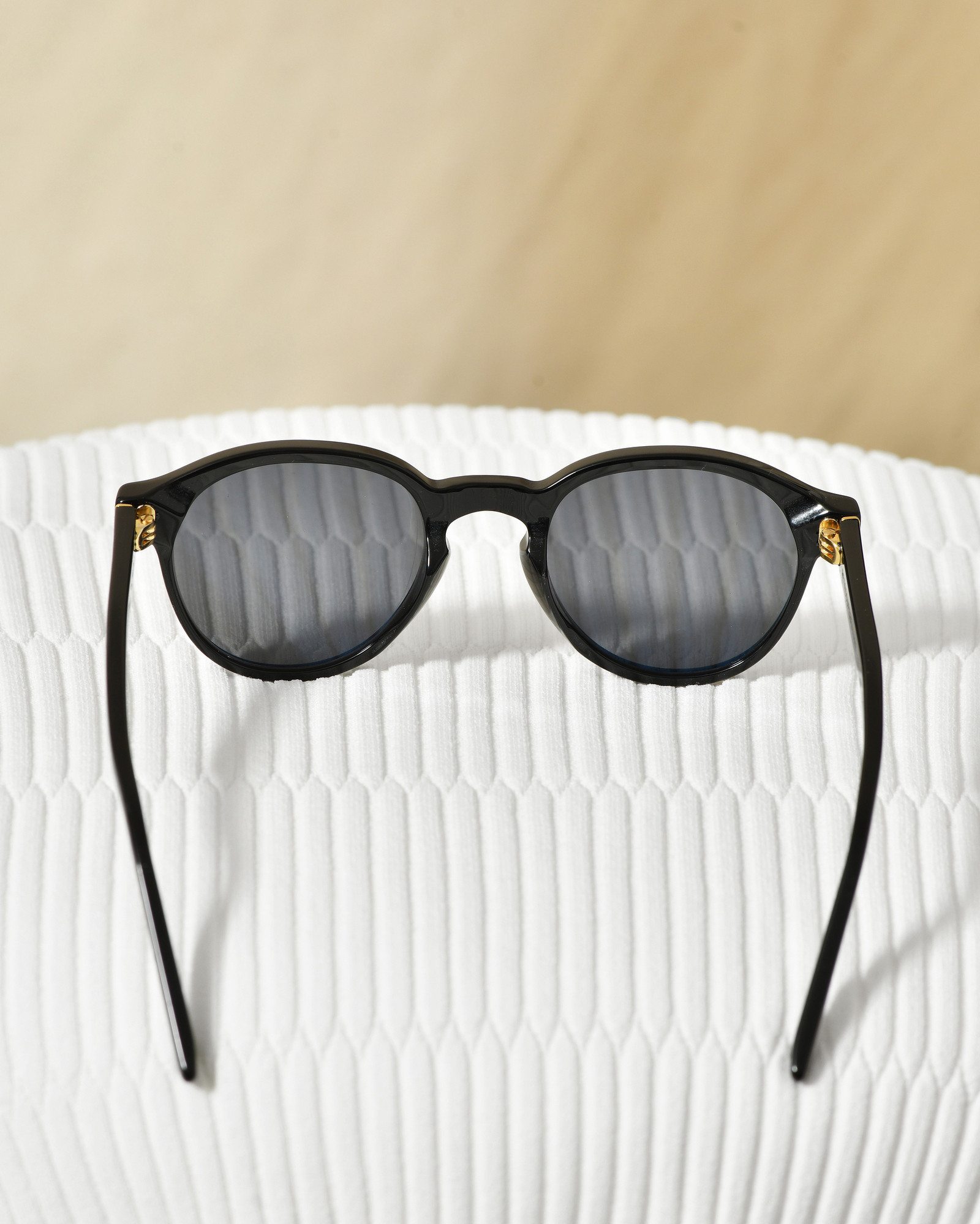 Lunettes de soleil noires Retrosuperfuture