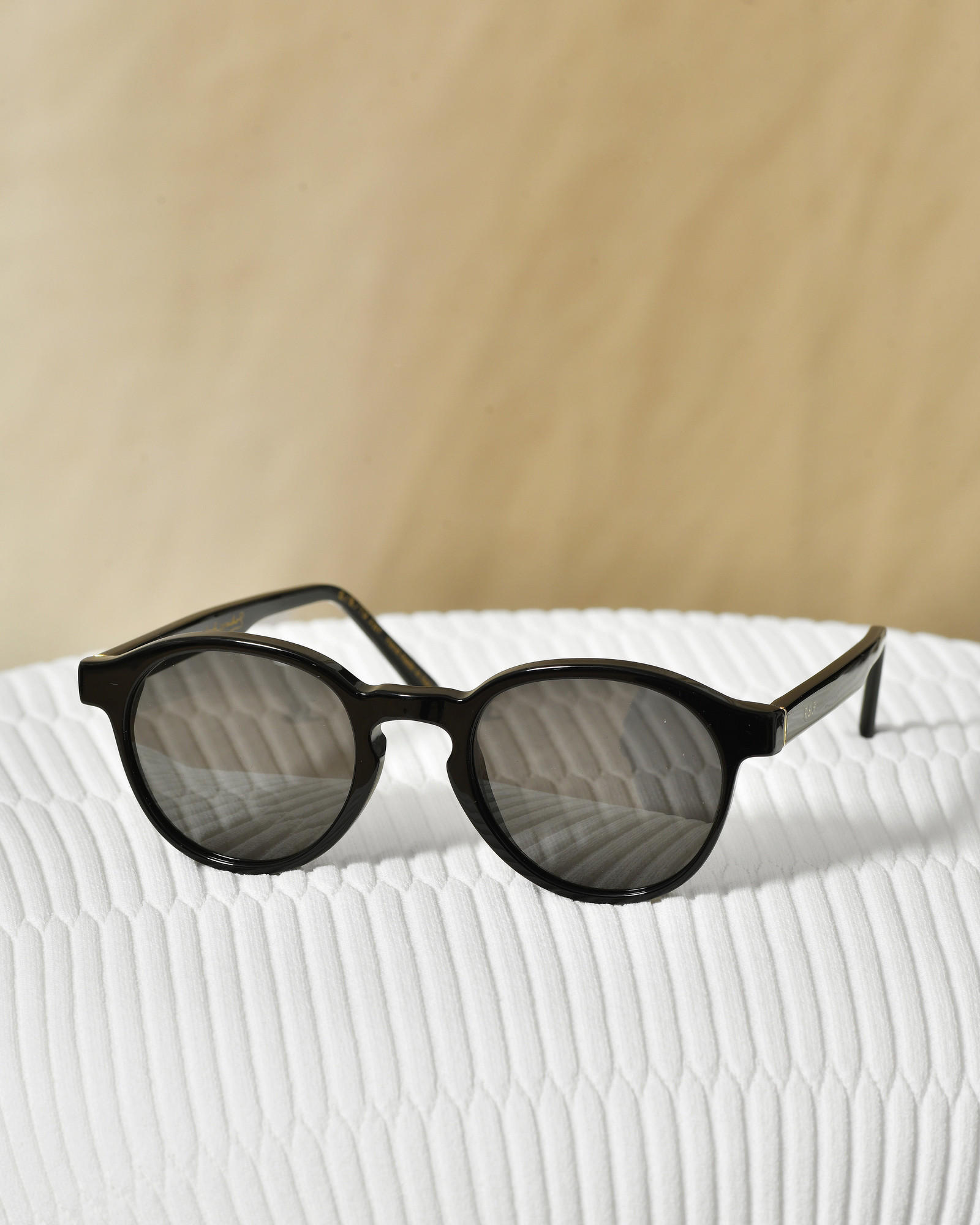 Lunettes de soleil noires Retrosuperfuture