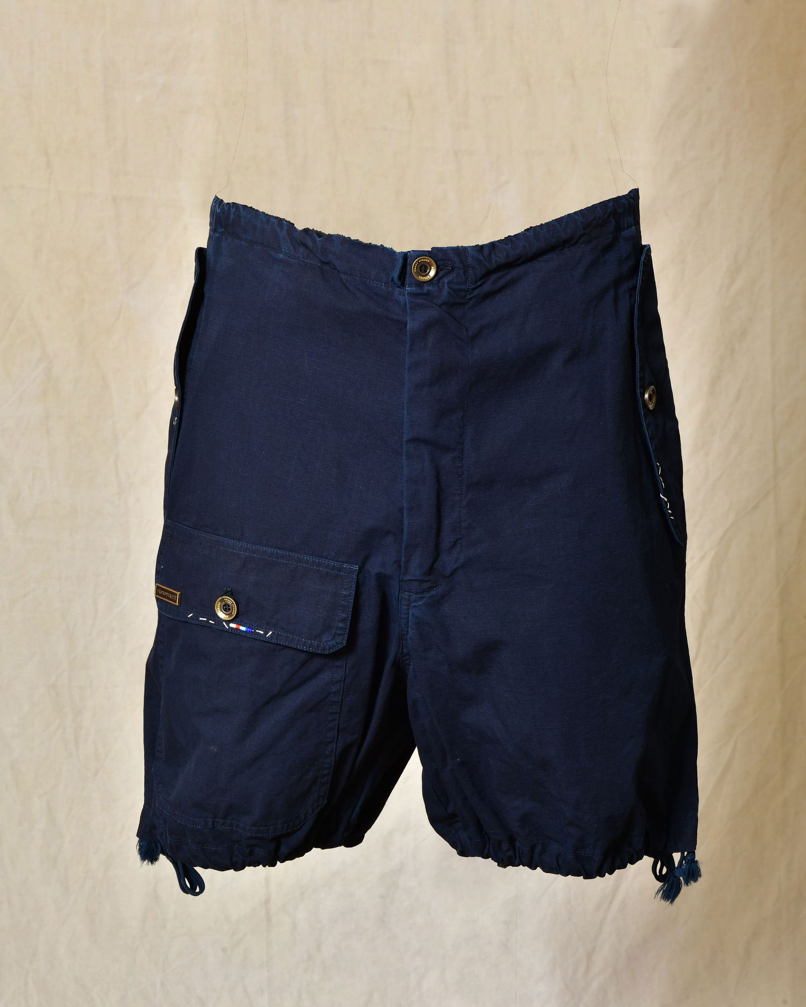 Short parachute bleu Front Street