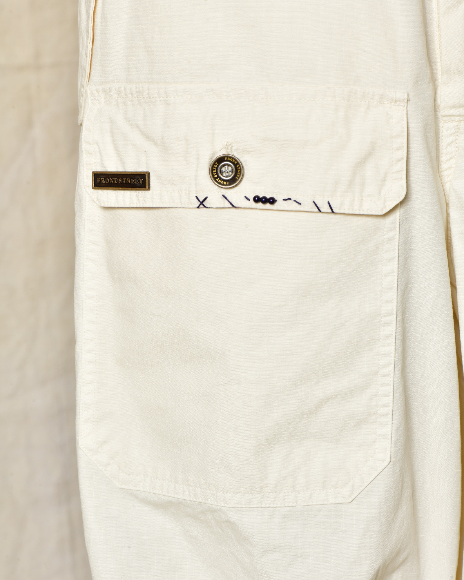 Pantalon parachute blanc Front Street