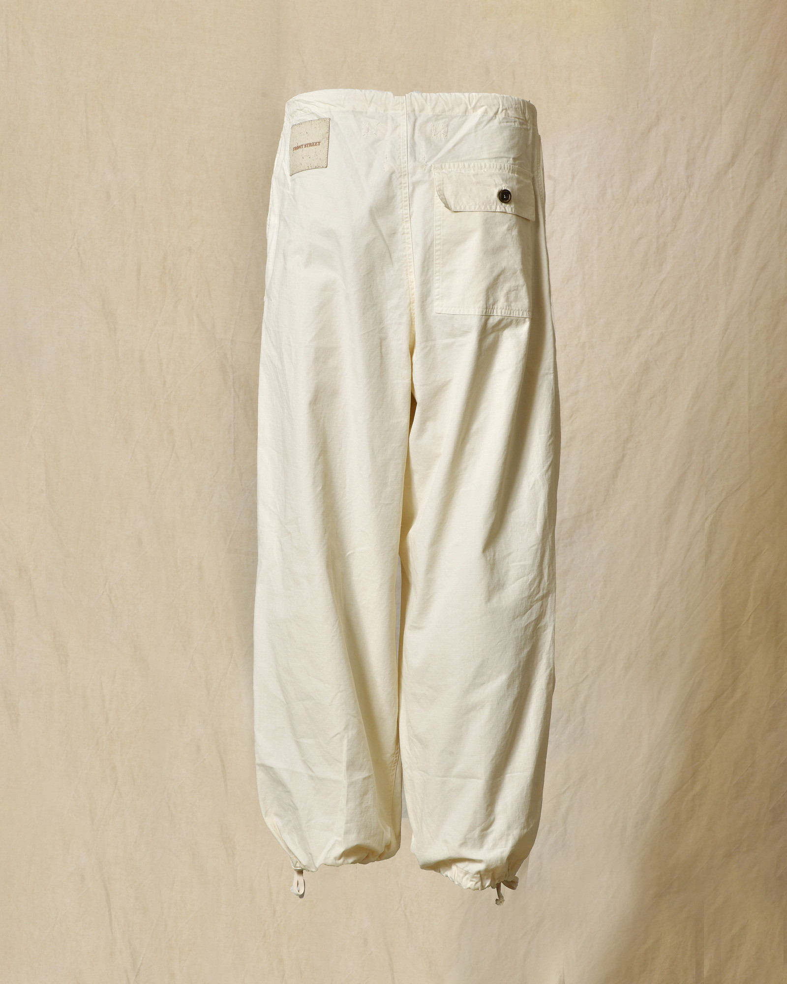 Pantalon parachute blanc Front Street