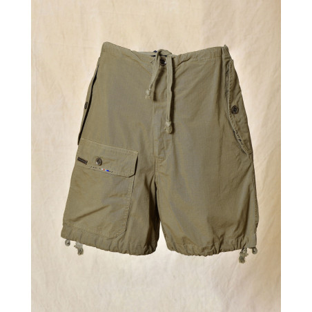 Short parachute kaki Front Street