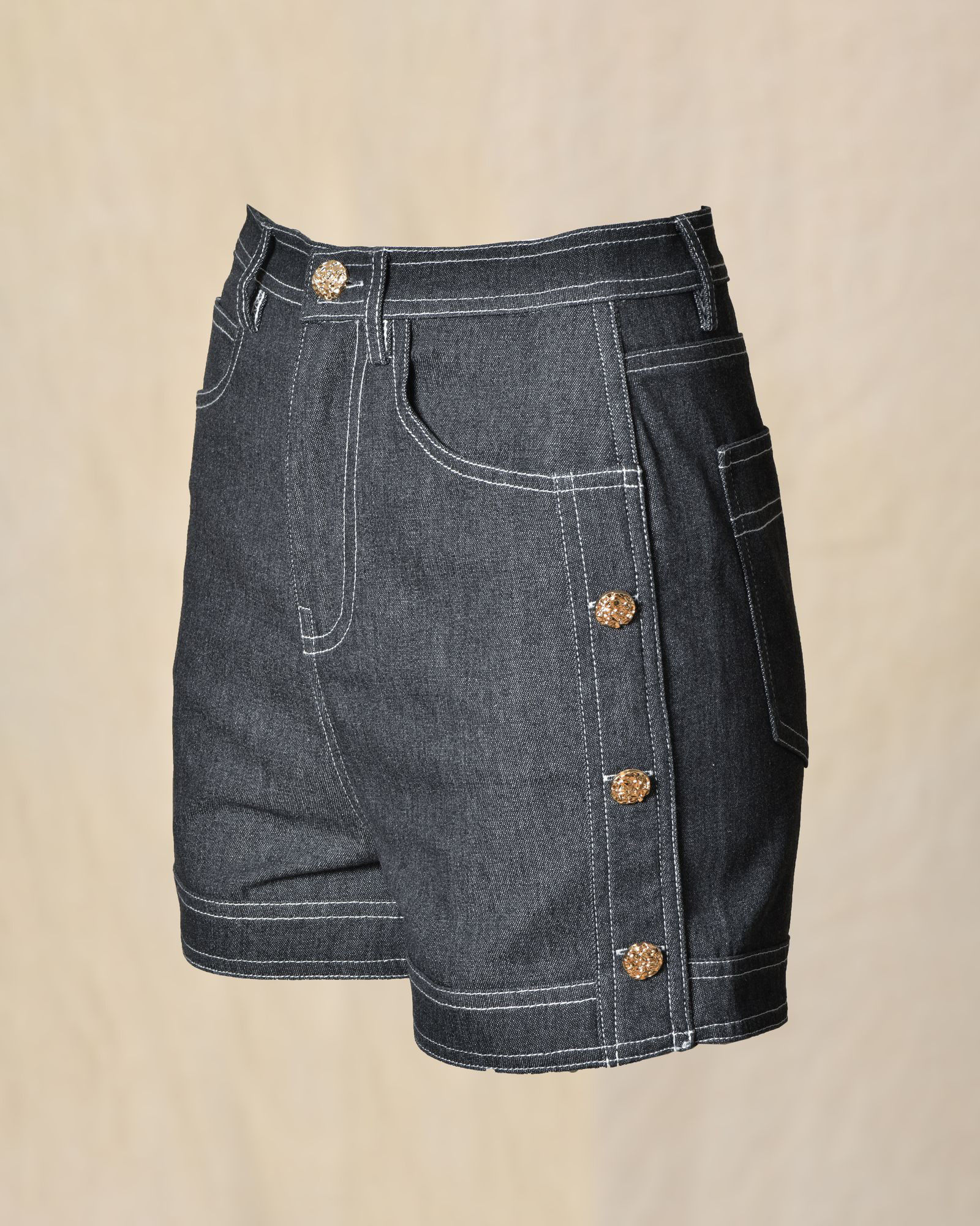 Short en denim à boutons dorés Edward Achour