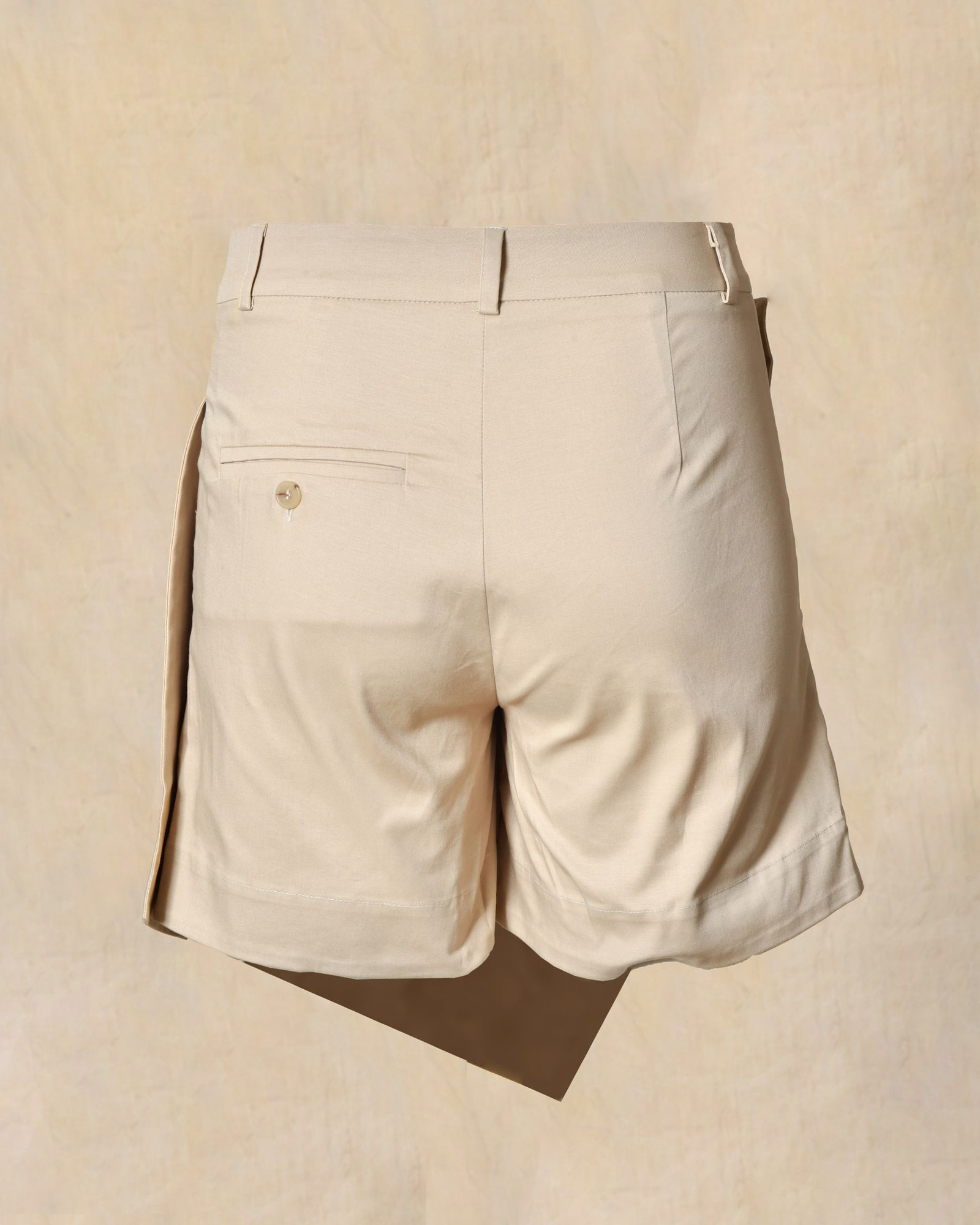 Short beige à effet jupe asymétrique Balossa